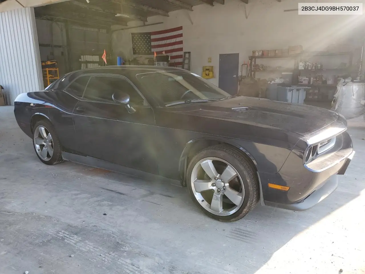 2011 Dodge Challenger VIN: 2B3CJ4DG9BH570037 Lot: 62377425