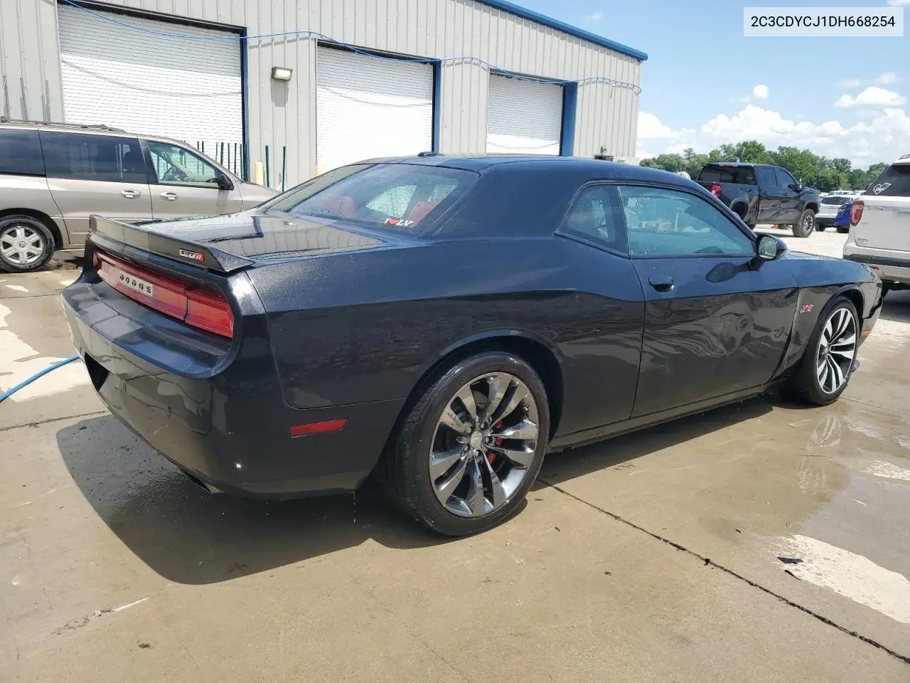 2013 Dodge Challenger Srt-8 VIN: 2C3CDYCJ1DH668254 Lot: 62082365