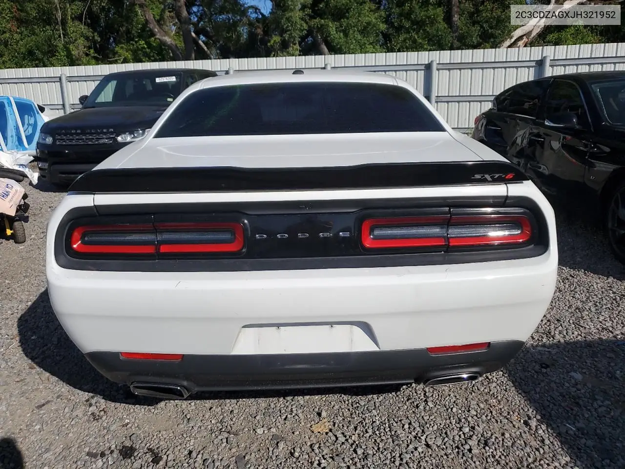 2018 Dodge Challenger Sxt VIN: 2C3CDZAGXJH321952 Lot: 62653255