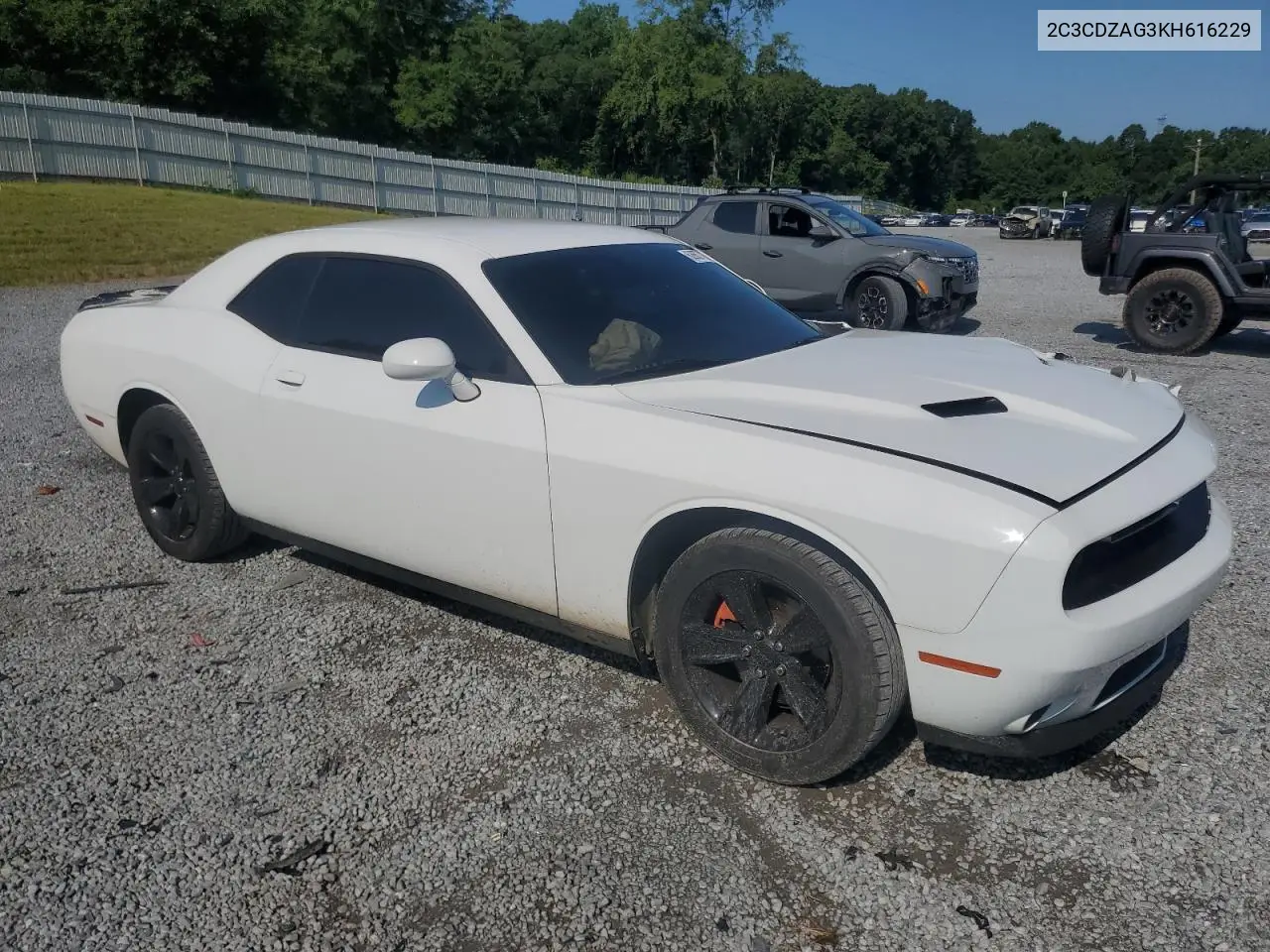 2019 Dodge Challenger Sxt VIN: 2C3CDZAG3KH616229 Lot: 62657725