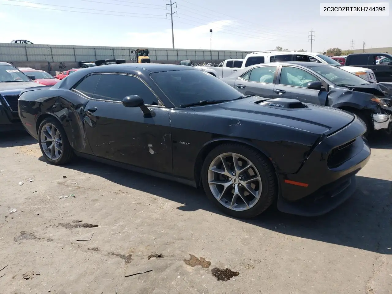 2019 Dodge Challenger R/T VIN: 2C3CDZBT3KH744398 Lot: 62916665