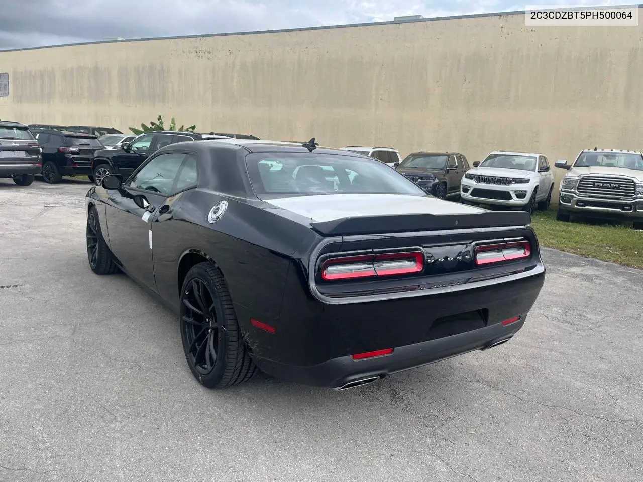 2023 Dodge Challenger R/T VIN: 2C3CDZBT5PH500064 Lot: 63097655