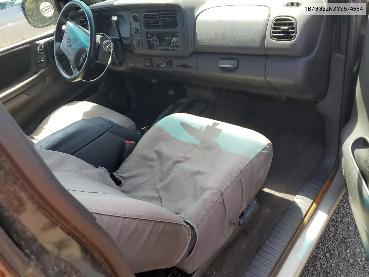 2000 Dodge Dakota VIN: 1B7GG22NXYS574684 Lot: 56360755