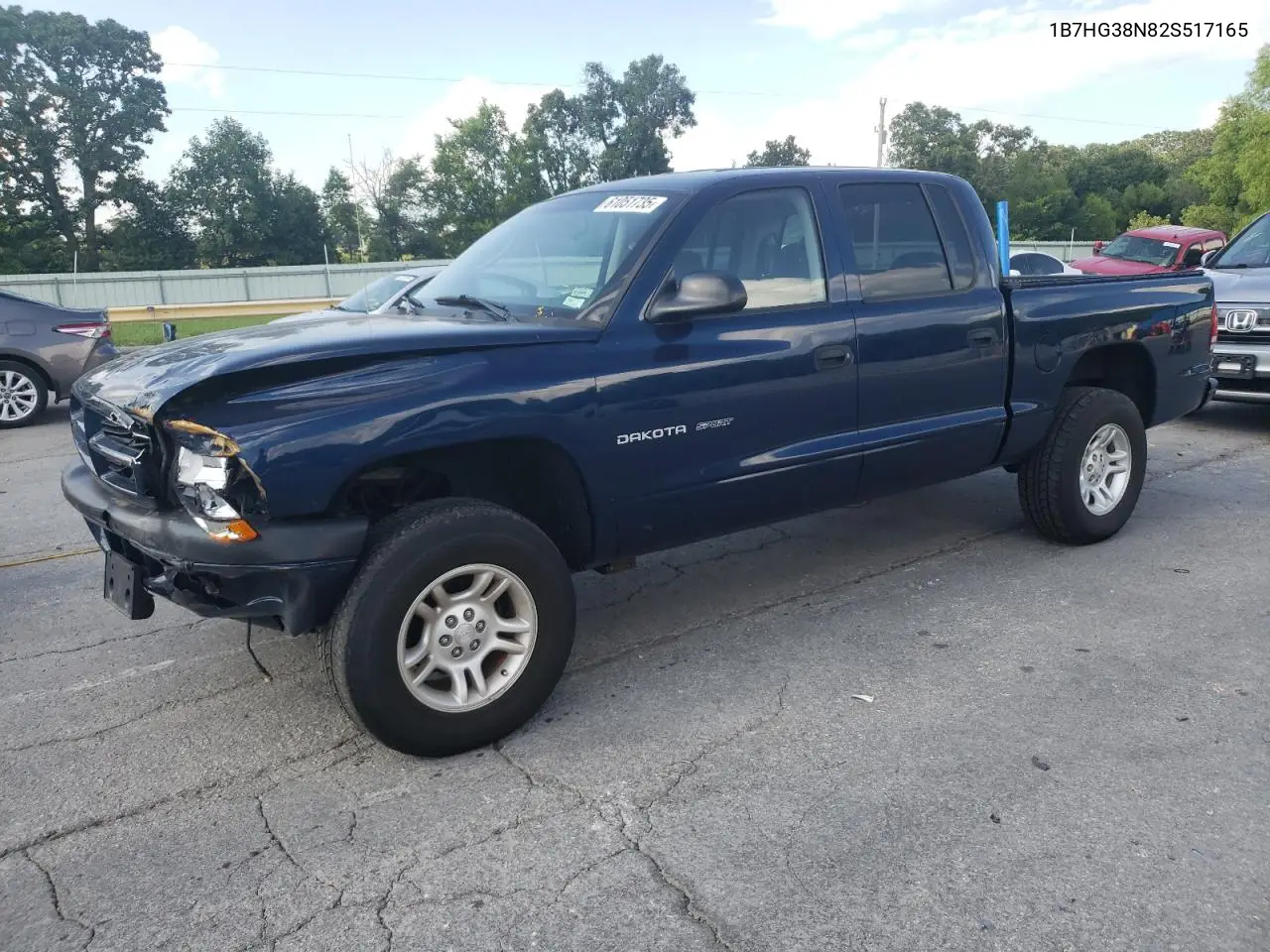 2002 Dodge Dakota Quad Sport VIN: 1B7HG38N82S517165 Lot: 61051735