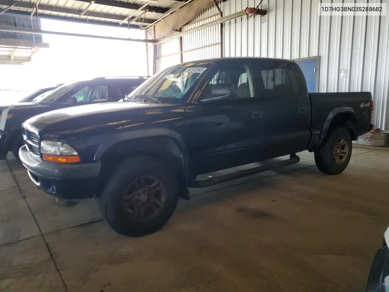 2003 Dodge Dakota Quad Sport VIN: 1D7HG38N03S288682 Lot: 64330595