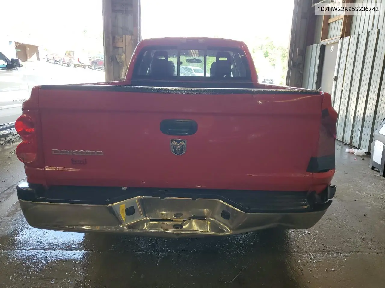 2005 Dodge Dakota St VIN: 1D7HW22K95S236742 Lot: 54056535