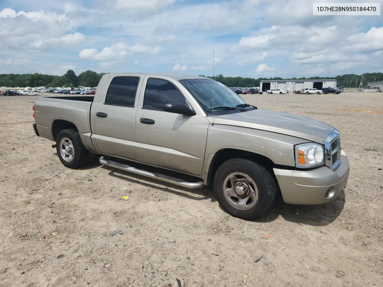 2005 Dodge Dakota Quad VIN: 1D7HE28N95S184470 Lot: 64811095