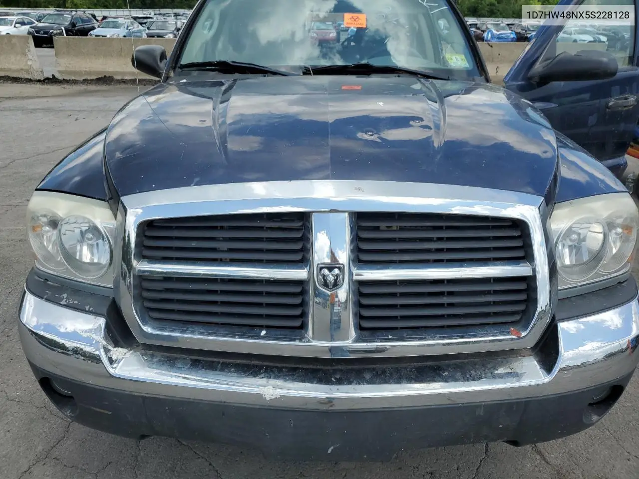 2005 Dodge Dakota Quad Slt VIN: 1D7HW48NX5S228128 Lot: 65044005