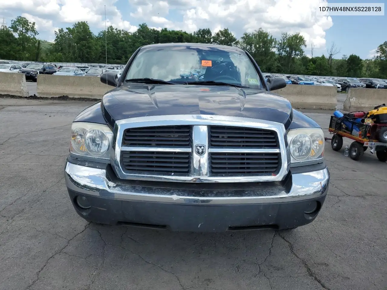 2005 Dodge Dakota Quad Slt VIN: 1D7HW48NX5S228128 Lot: 65044005