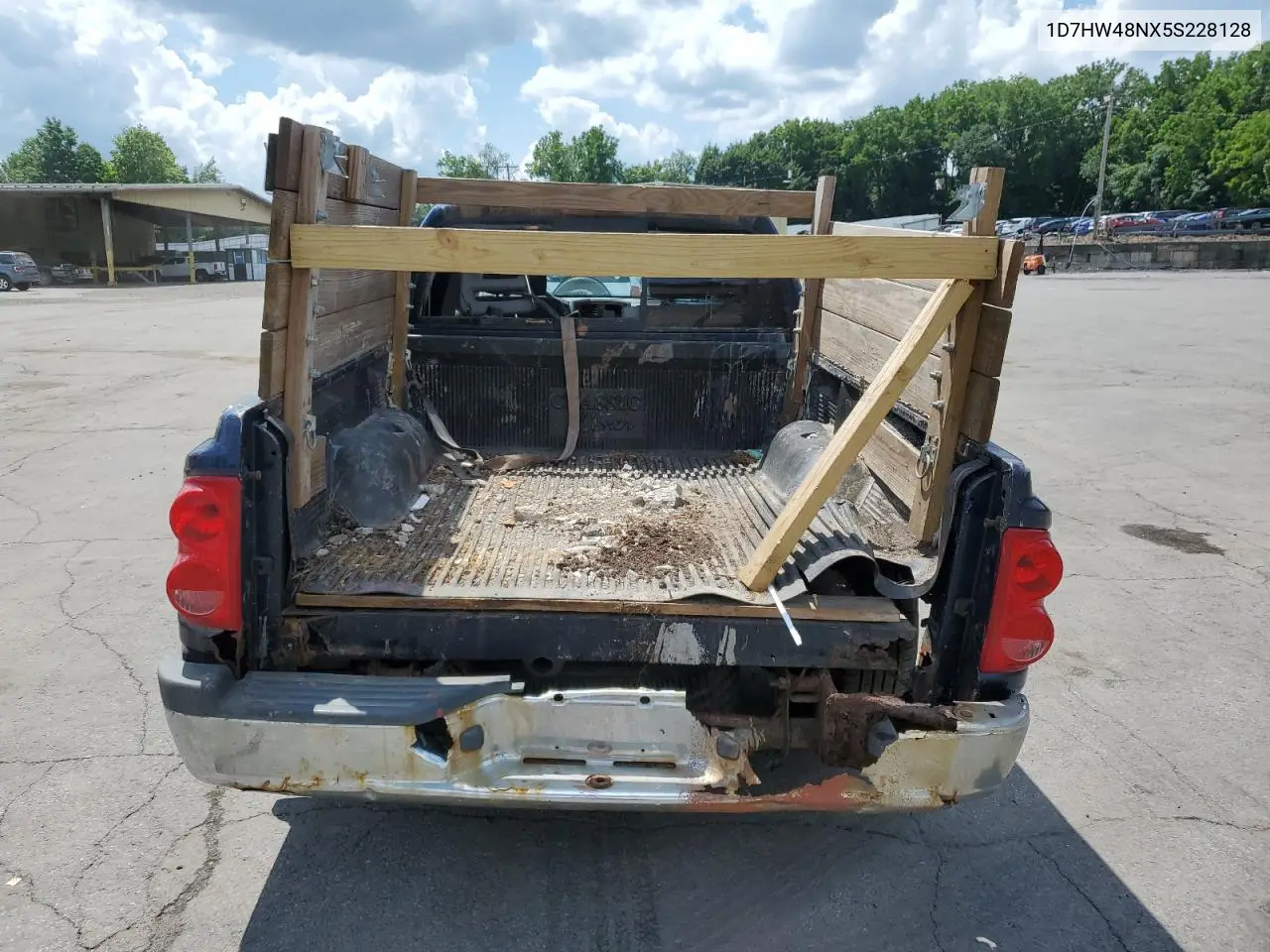 2005 Dodge Dakota Quad Slt VIN: 1D7HW48NX5S228128 Lot: 65044005