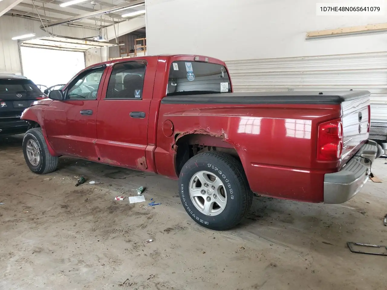 2006 Dodge Dakota Quad Slt VIN: 1D7HE48N06S641079 Lot: 61915825