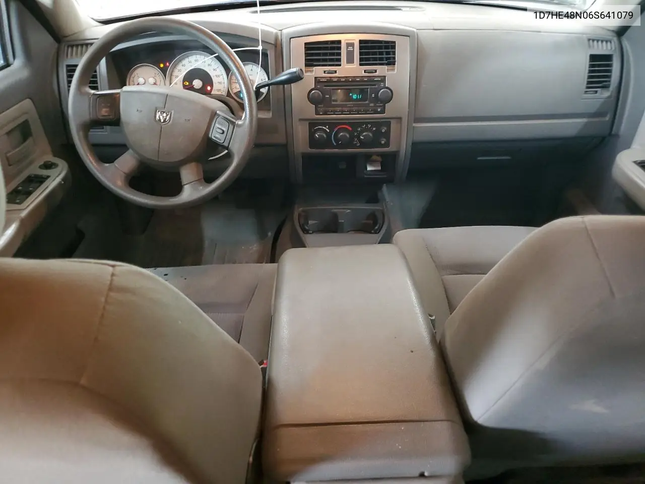 2006 Dodge Dakota Quad Slt VIN: 1D7HE48N06S641079 Lot: 61915825