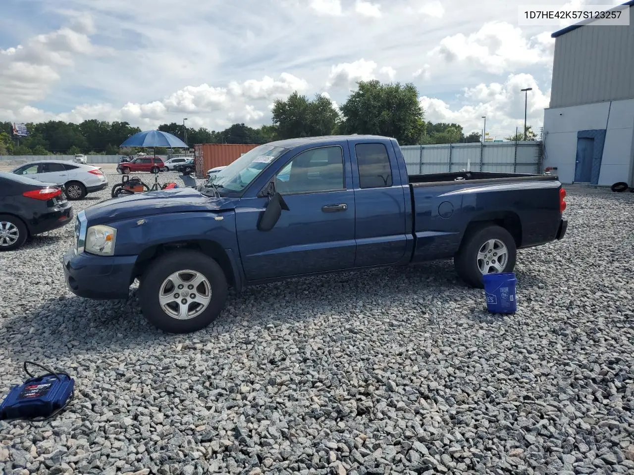 2007 Dodge Dakota Slt VIN: 1D7HE42K57S123257 Lot: 60777105