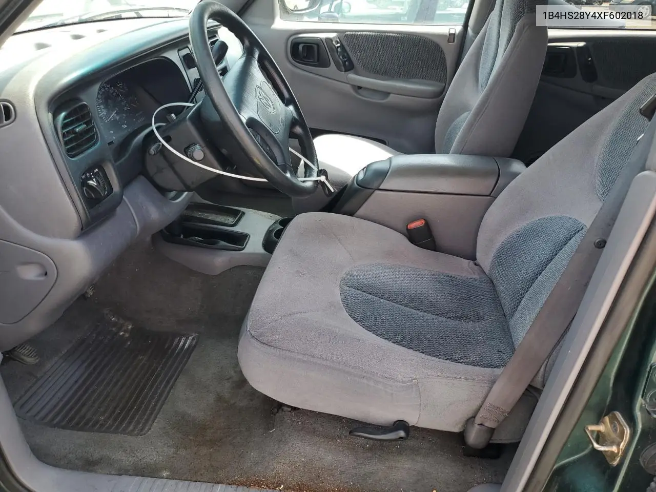 1999 Dodge Durango VIN: 1B4HS28Y4XF602018 Lot: 55692175