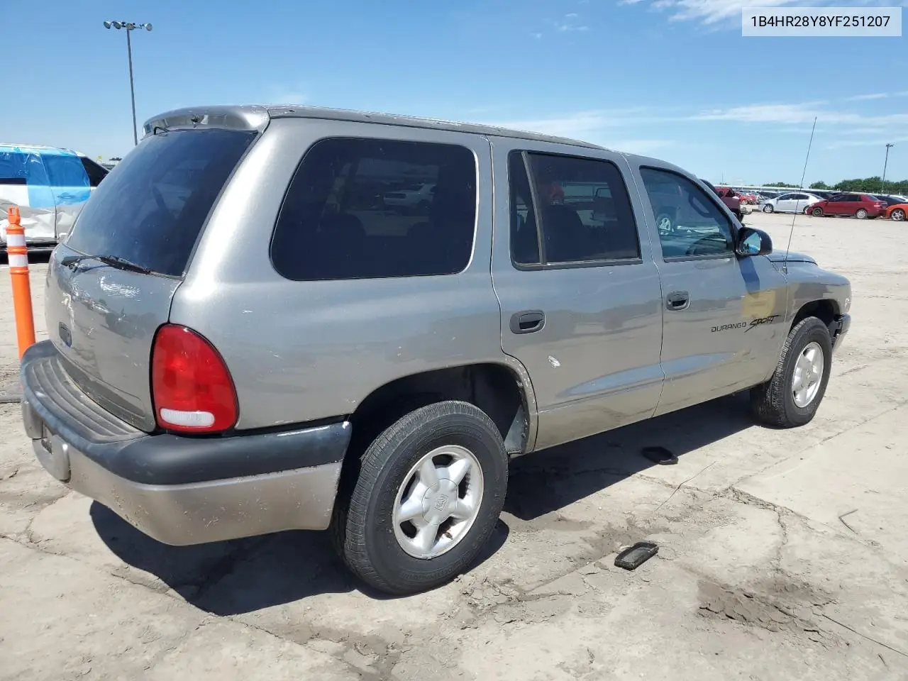 2000 Dodge Durango VIN: 1B4HR28Y8YF251207 Lot: 56235745