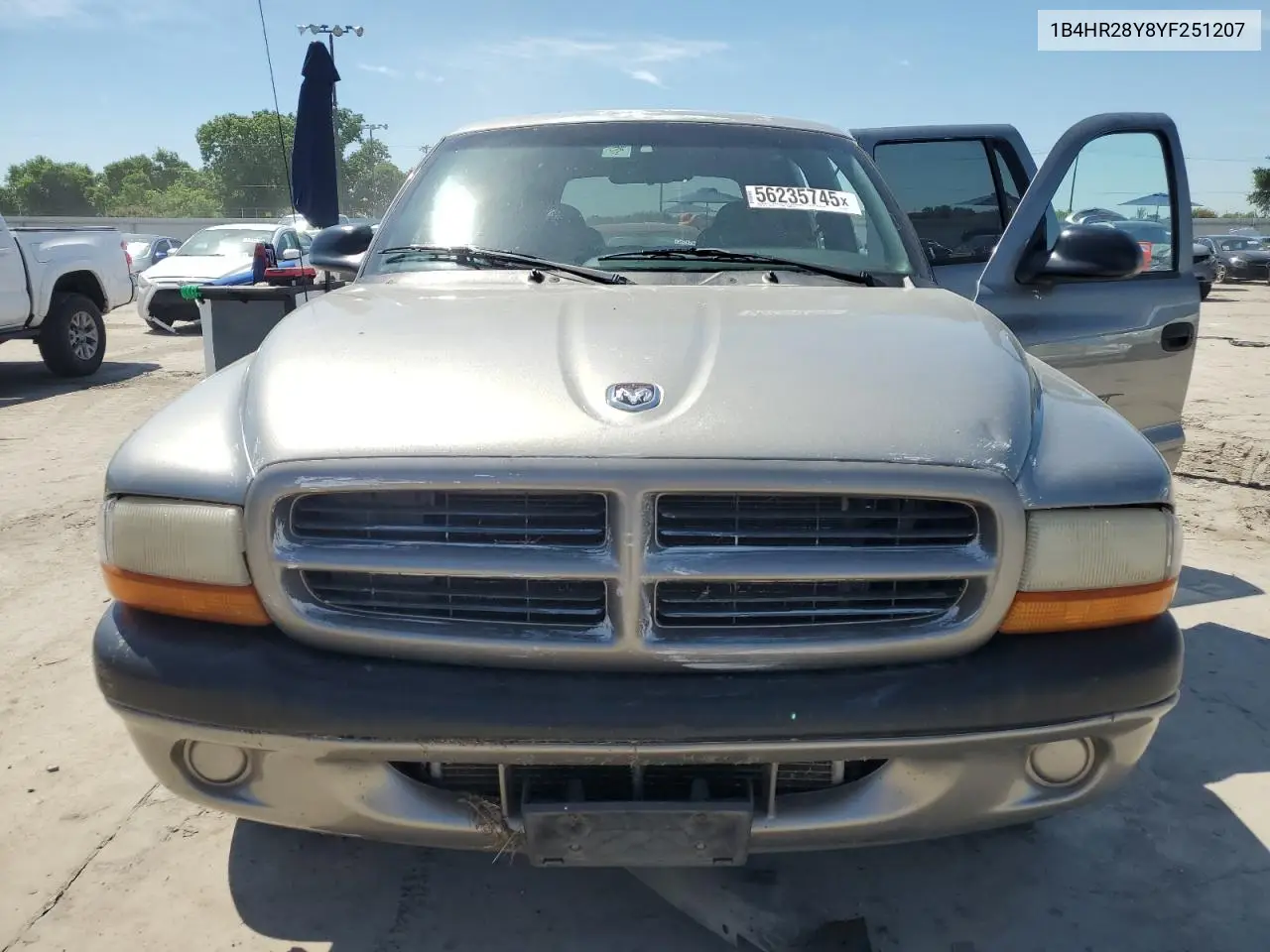 2000 Dodge Durango VIN: 1B4HR28Y8YF251207 Lot: 56235745