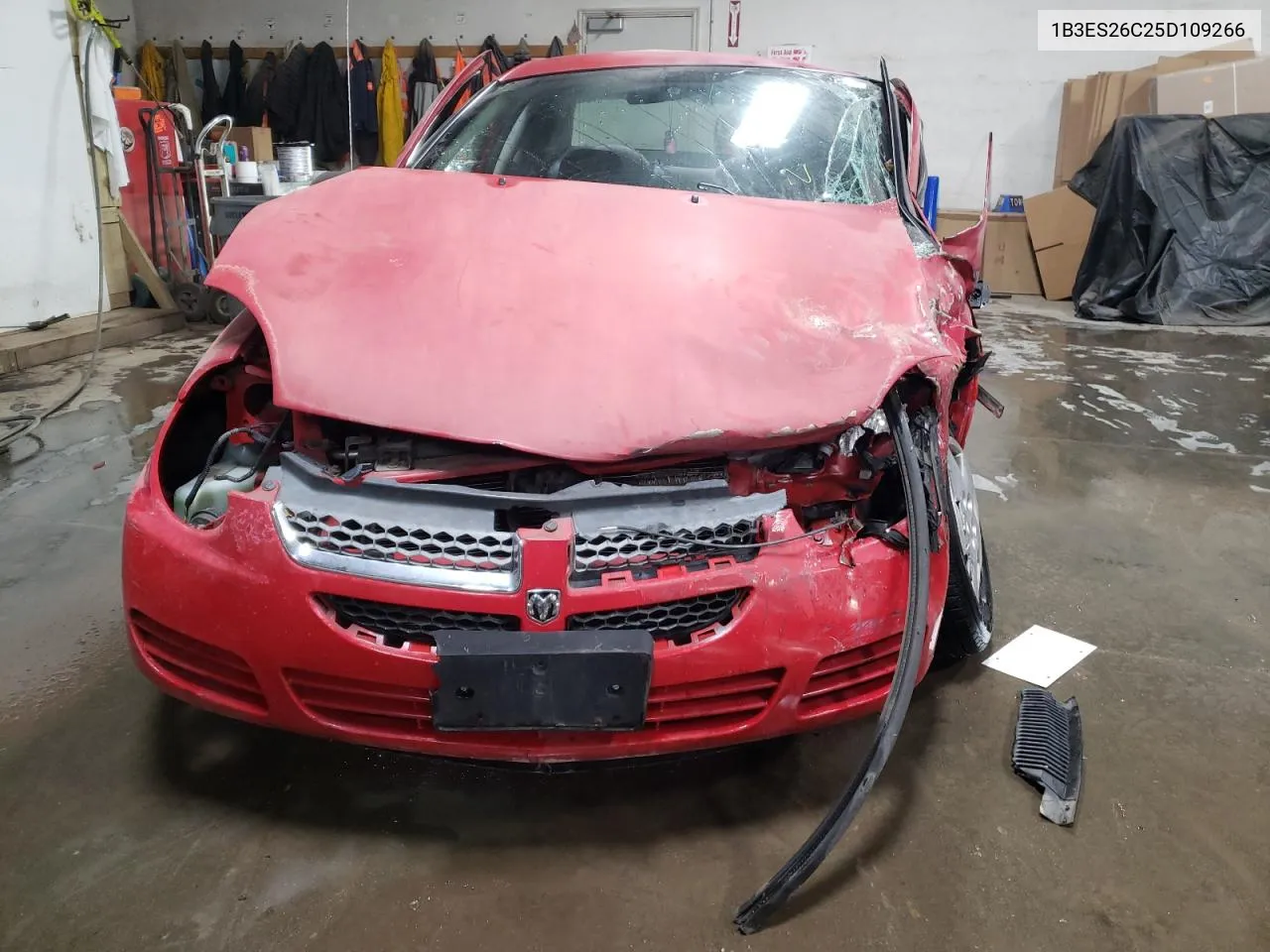 2005 Dodge Neon Base VIN: 1B3ES26C25D109266 Lot: 82995364