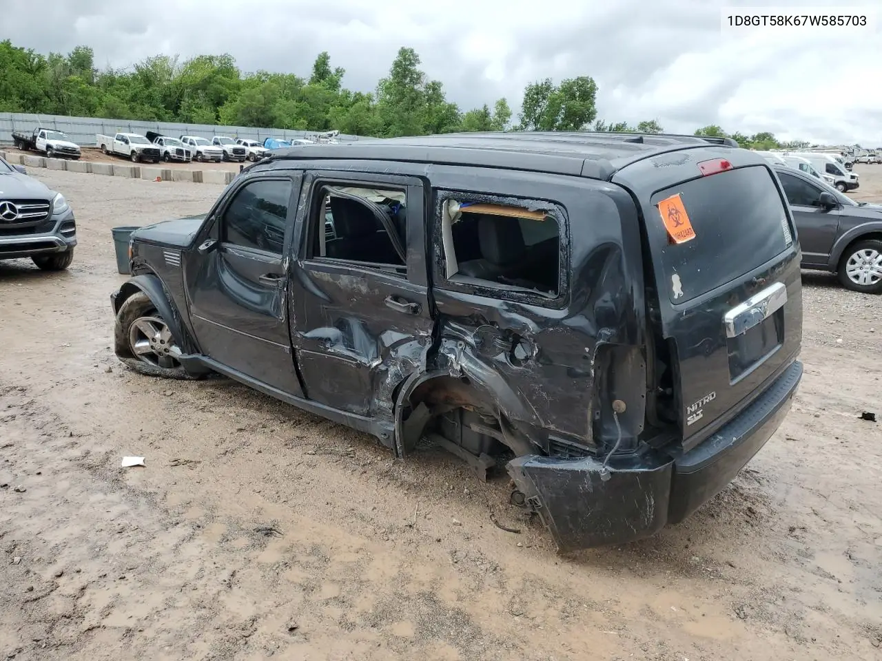 2007 Dodge Nitro Slt VIN: 1D8GT58K67W585703 Lot: 58459215