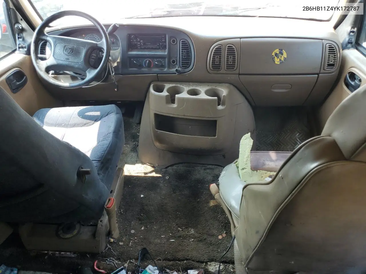 2000 Dodge Ram Van B1500 VIN: 2B6HB11Z4YK172787 Lot: 58927285