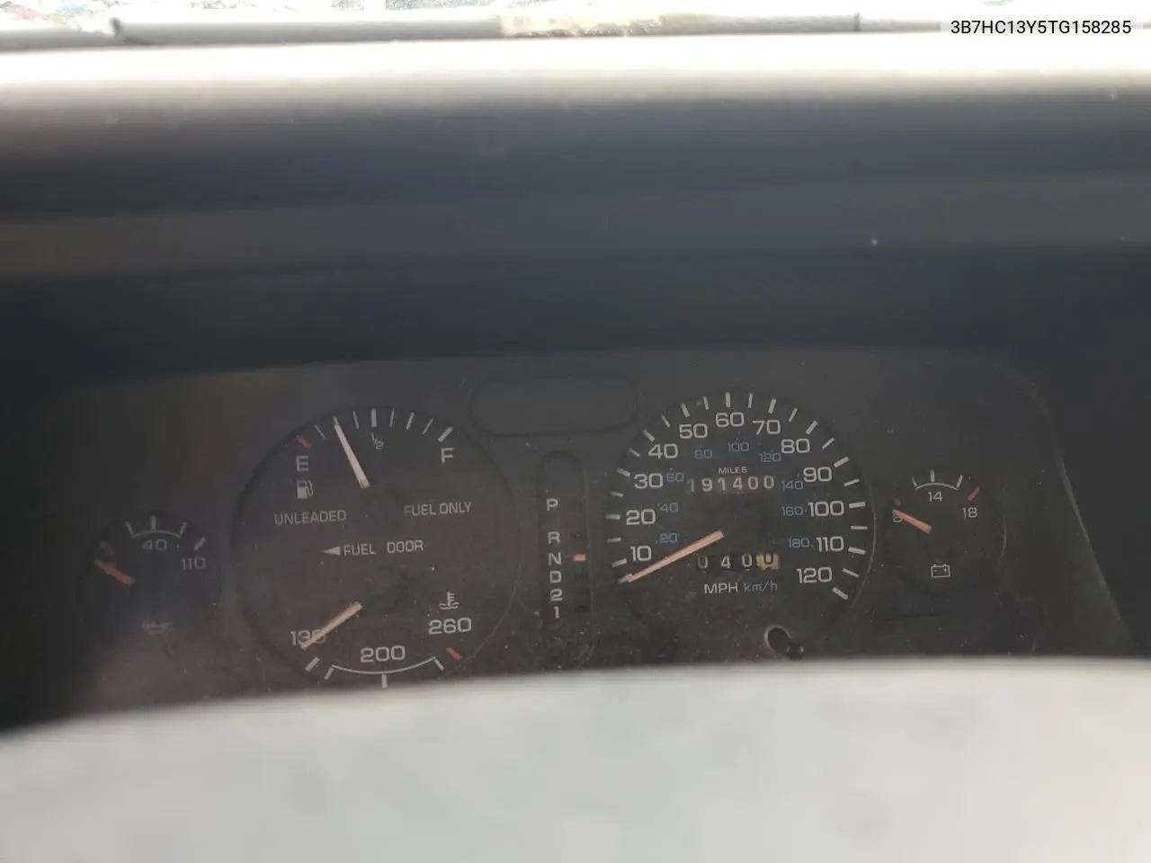 1996 Dodge Ram 1500 VIN: 3B7HC13Y5TG158285 Lot: 55650405