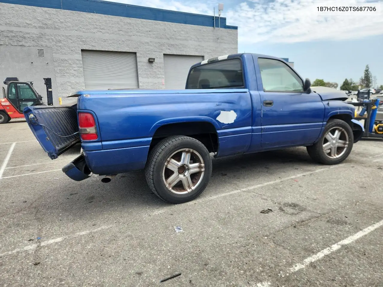 1996 Dodge Ram 1500 VIN: 1B7HC16Z0TS687706 Lot: 64894655