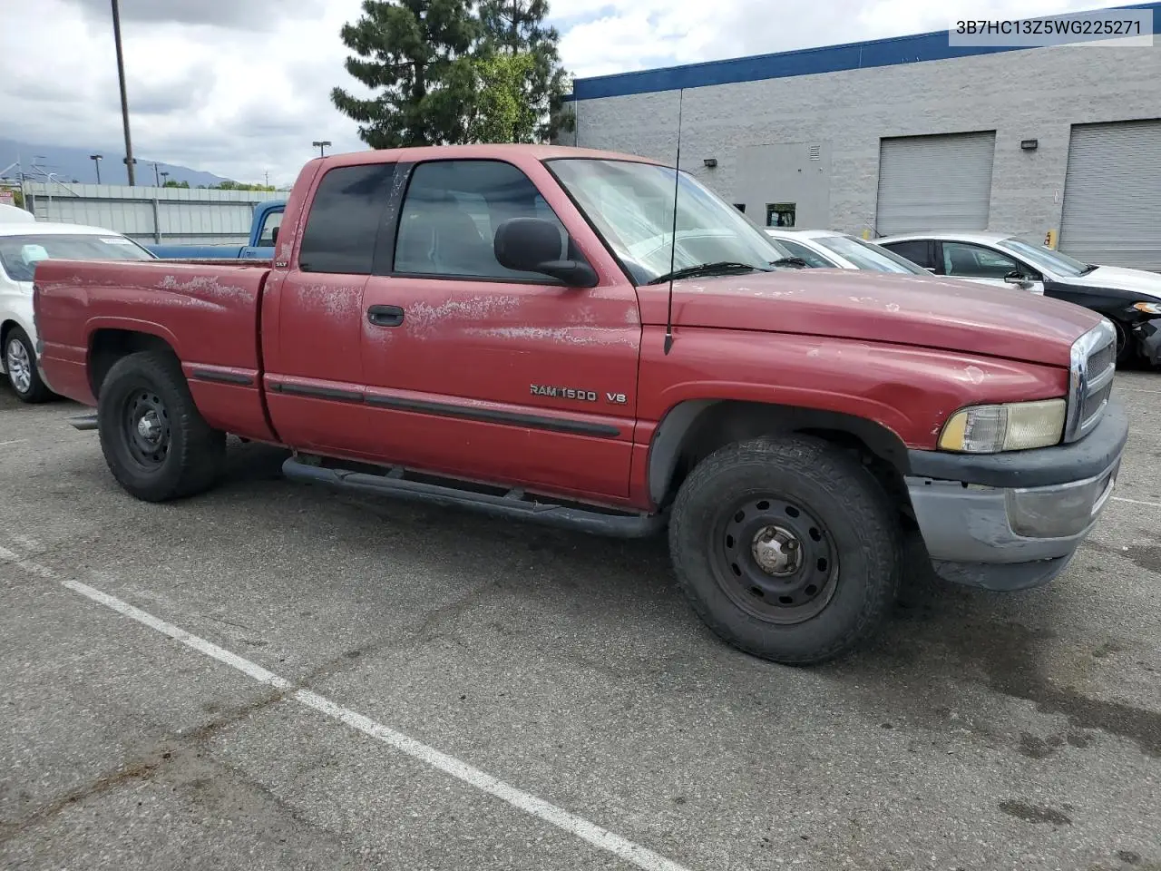 1998 Dodge Ram 1500 VIN: 3B7HC13Z5WG225271 Lot: 56375015