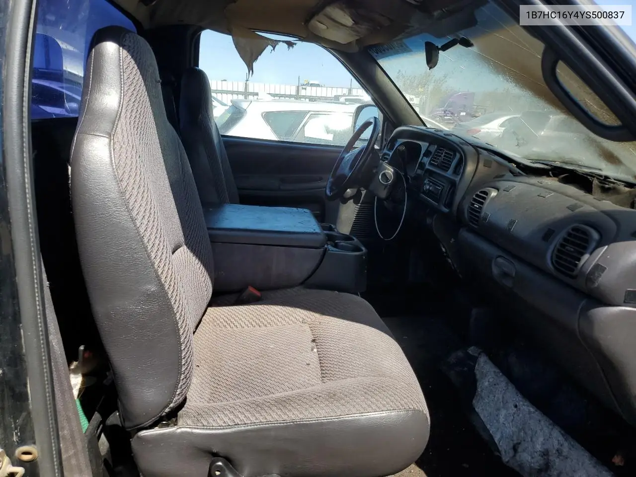2000 Dodge Ram 1500 VIN: 1B7HC16Y4YS500837 Lot: 55109685