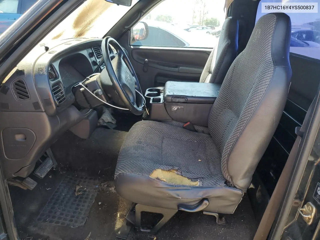 2000 Dodge Ram 1500 VIN: 1B7HC16Y4YS500837 Lot: 55109685