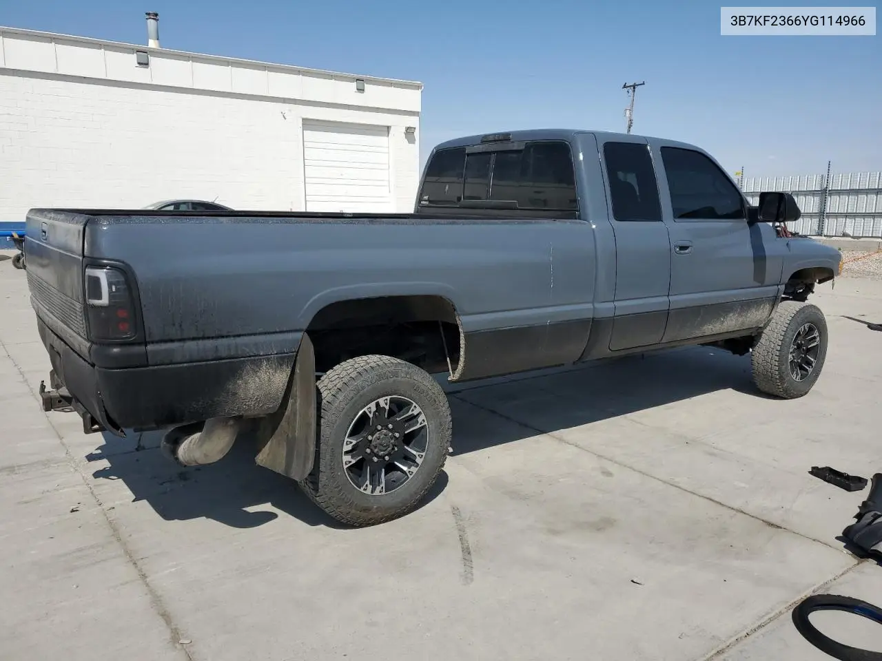 2000 Dodge Ram 2500 VIN: 3B7KF2366YG114966 Lot: 61997115