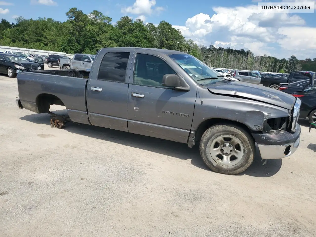 2004 Dodge Ram 1500 St VIN: 1D7HA18D44J207669 Lot: 56285175