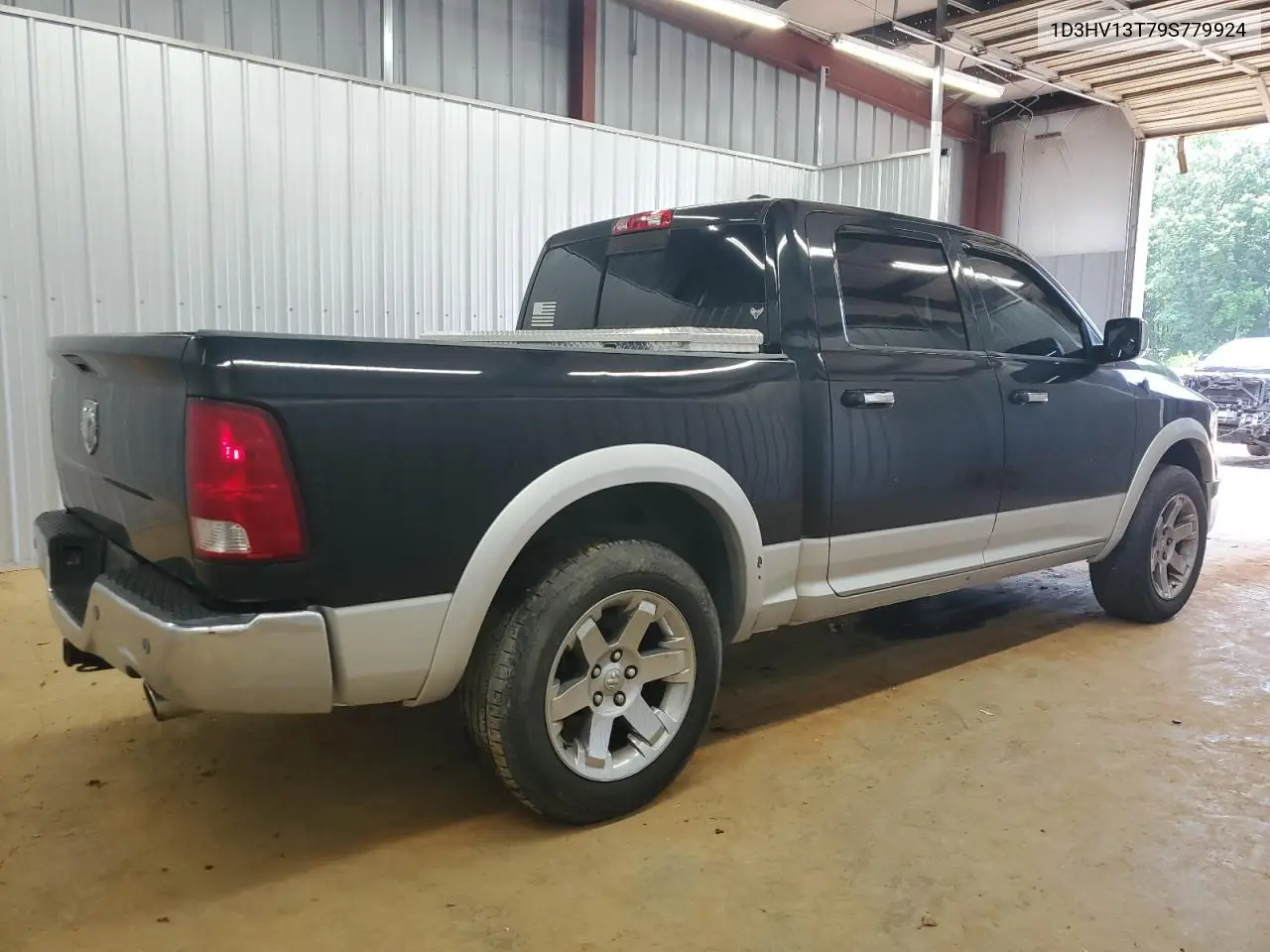 2009 Dodge Ram 1500 VIN: 1D3HV13T79S779924 Lot: 61179545