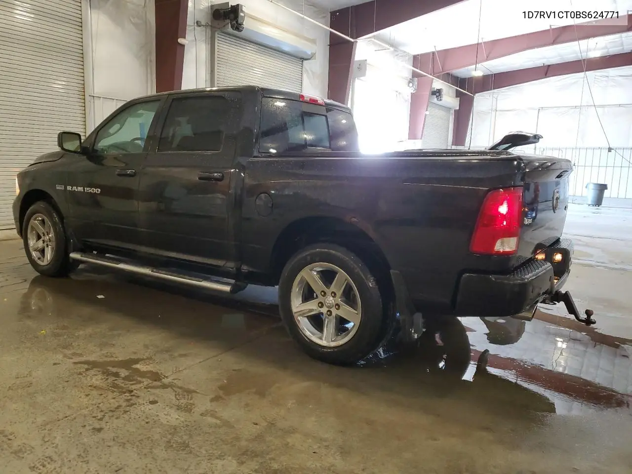 2011 Dodge Ram 1500 VIN: 1D7RV1CT0BS624771 Lot: 56976315