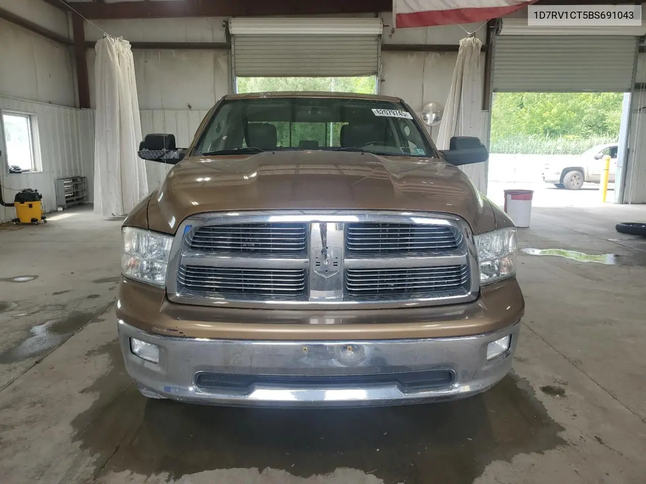 2011 Dodge Ram 1500 VIN: 1D7RV1CT5BS691043 Lot: 62079745