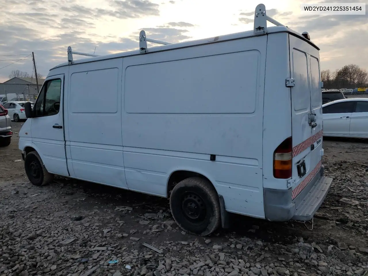 2002 Freightliner Sprinter 2500 VIN: WD2YD241225351454 Lot: 48512065