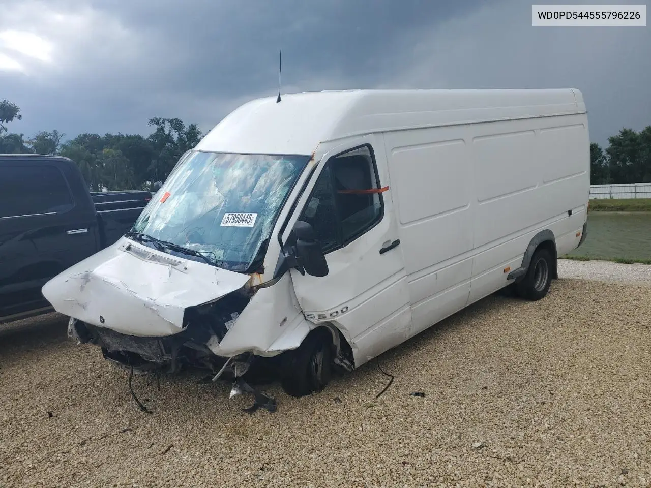 2005 Dodge Sprinter 3500 VIN: WD0PD544555796226 Lot: 57950445