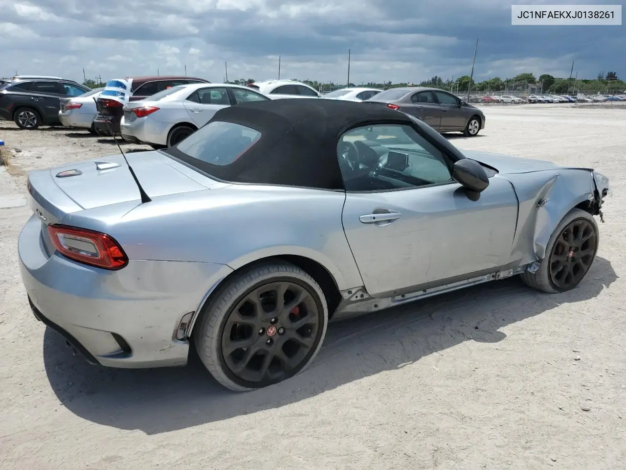 2018 Fiat 124 Spider Classica VIN: JC1NFAEKXJ0138261 Lot: 60109785