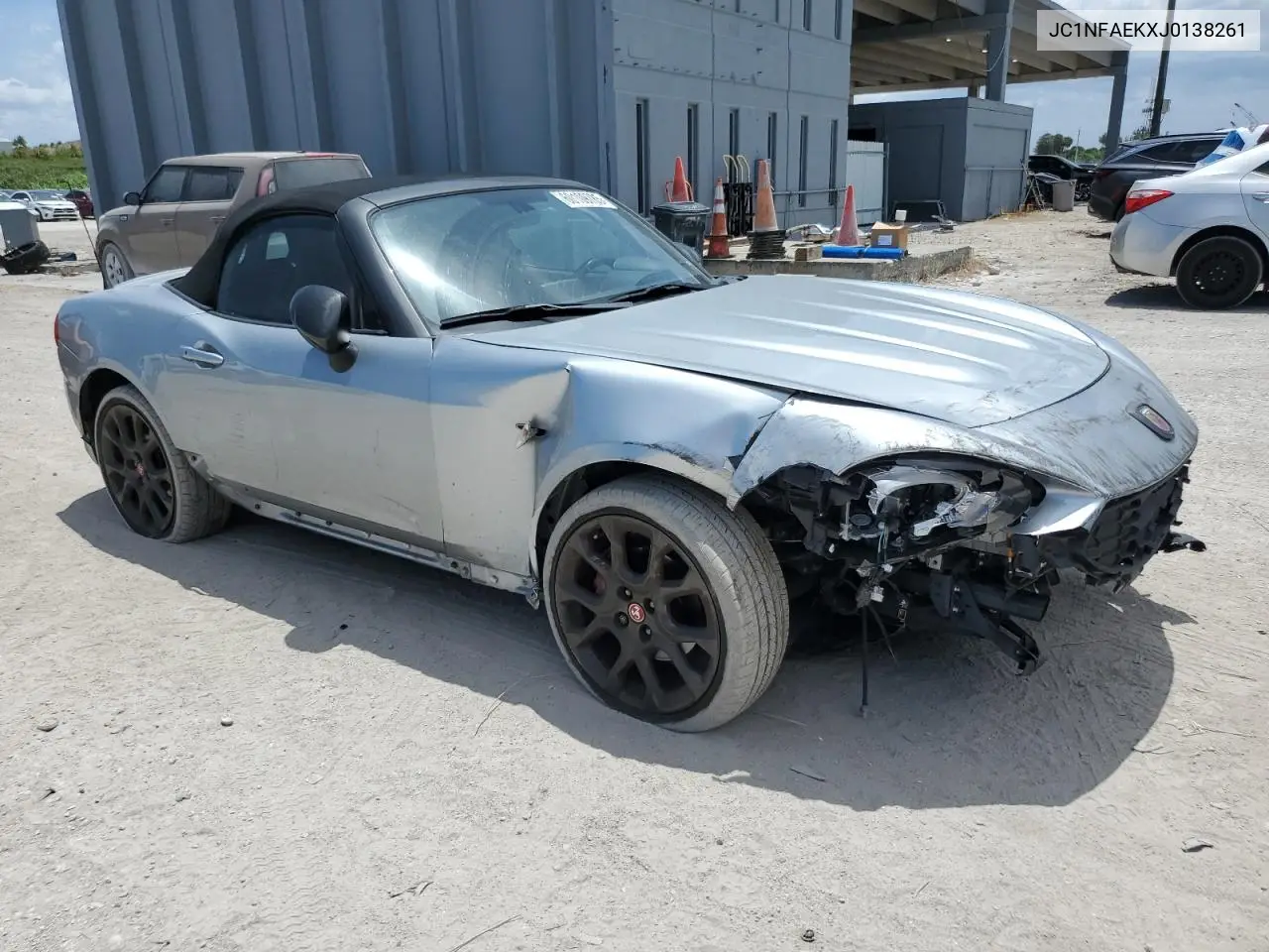 2018 Fiat 124 Spider Classica VIN: JC1NFAEKXJ0138261 Lot: 60109785