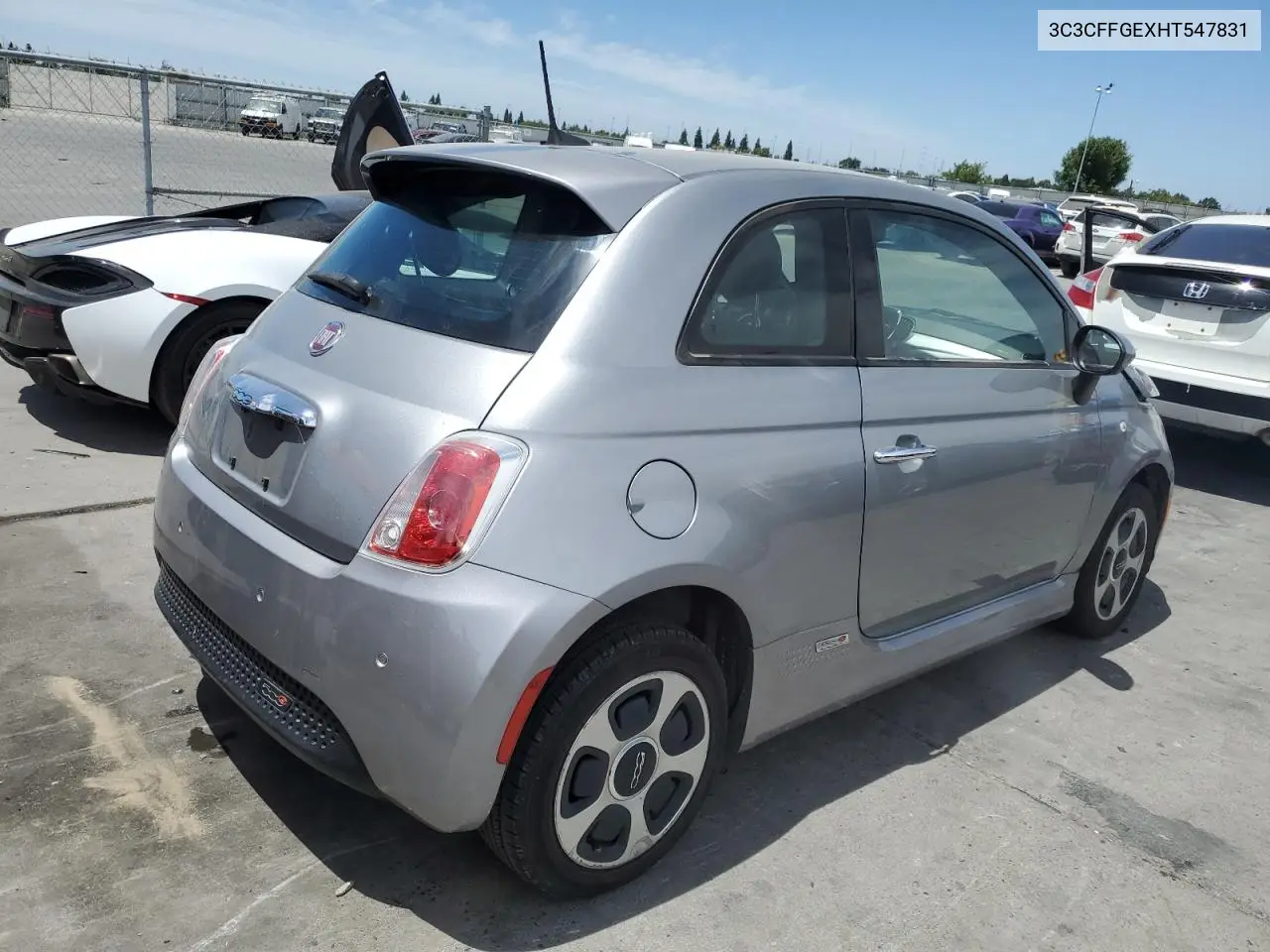 2017 Fiat 500 Electric VIN: 3C3CFFGEXHT547831 Lot: 63671345