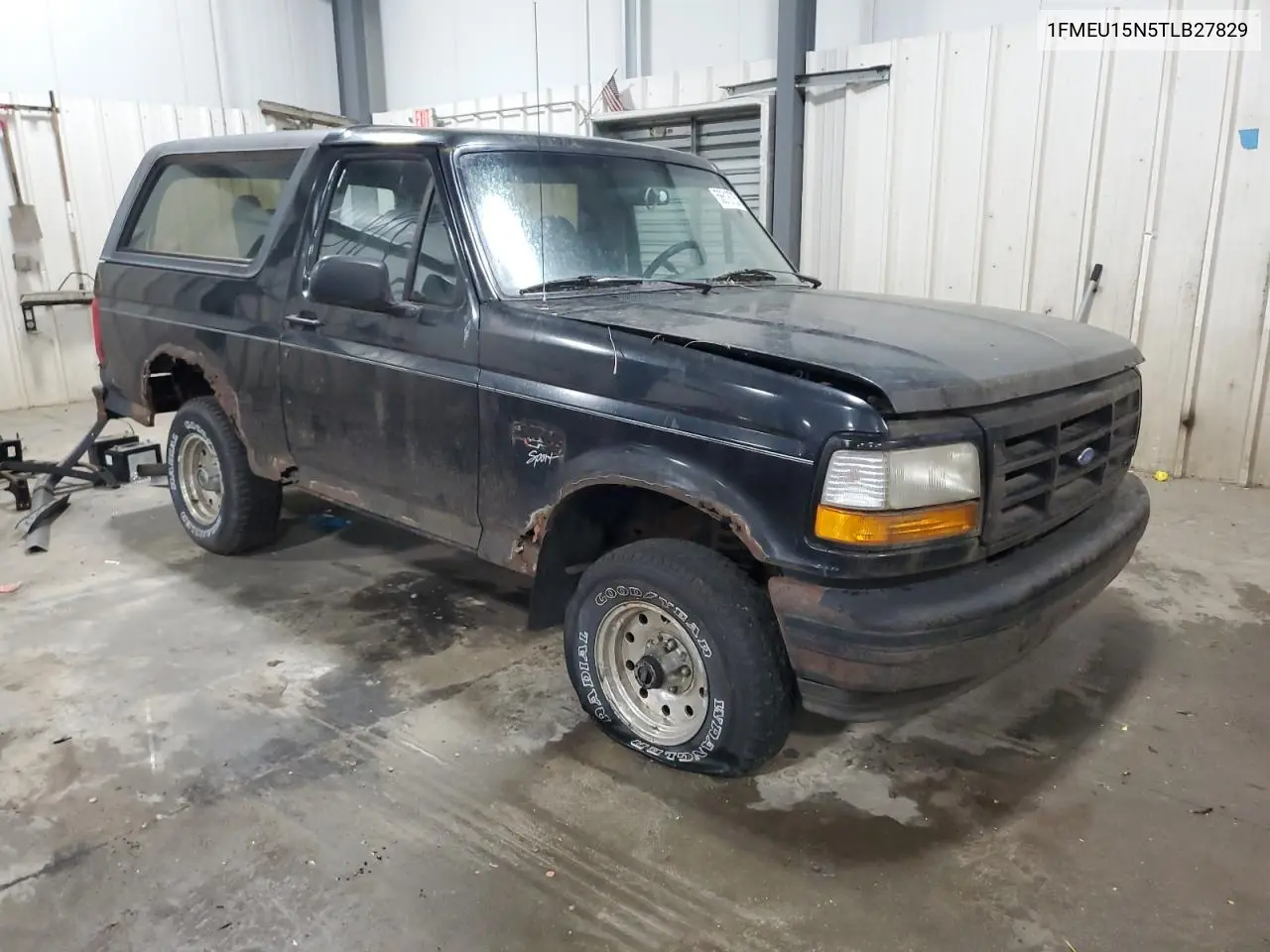 1996 Ford Bronco U100 VIN: 1FMEU15N5TLB27829 Lot: 58618705