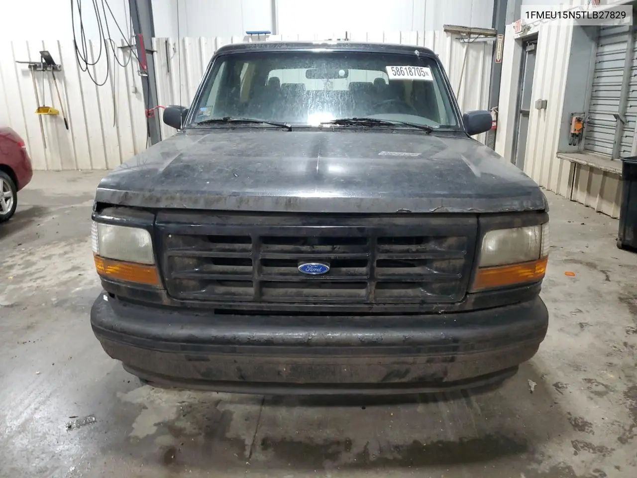 1996 Ford Bronco U100 VIN: 1FMEU15N5TLB27829 Lot: 58618705