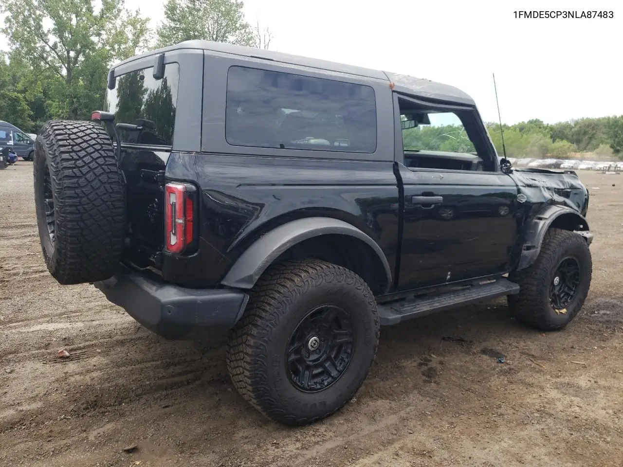 2022 Ford Bronco Base VIN: 1FMDE5CP3NLA87483 Lot: 62569185