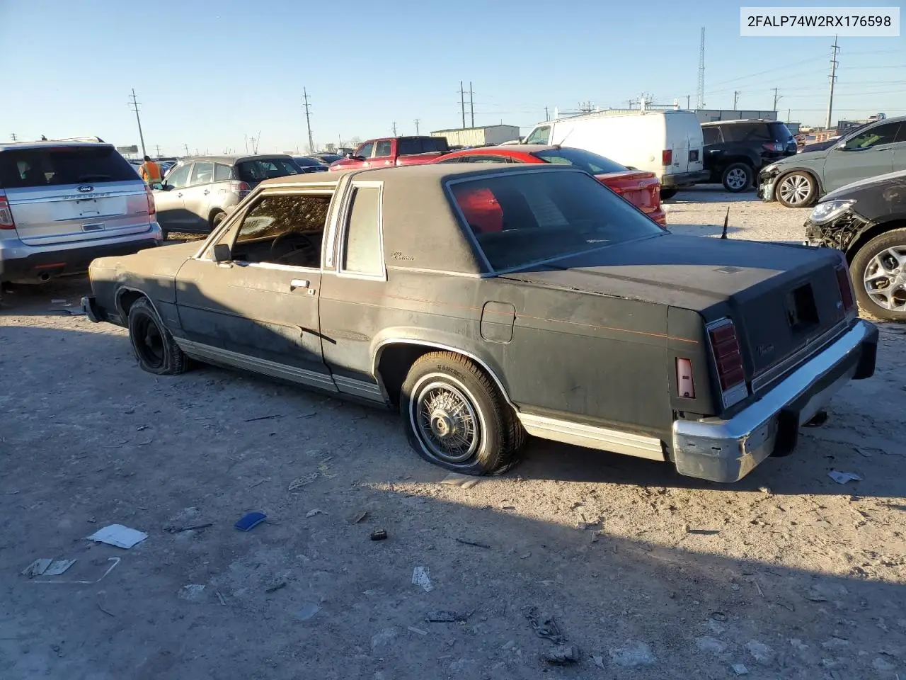 1994 Ford Crown Victoria Lx VIN: 2FALP74W2RX176598 Lot: 55133855