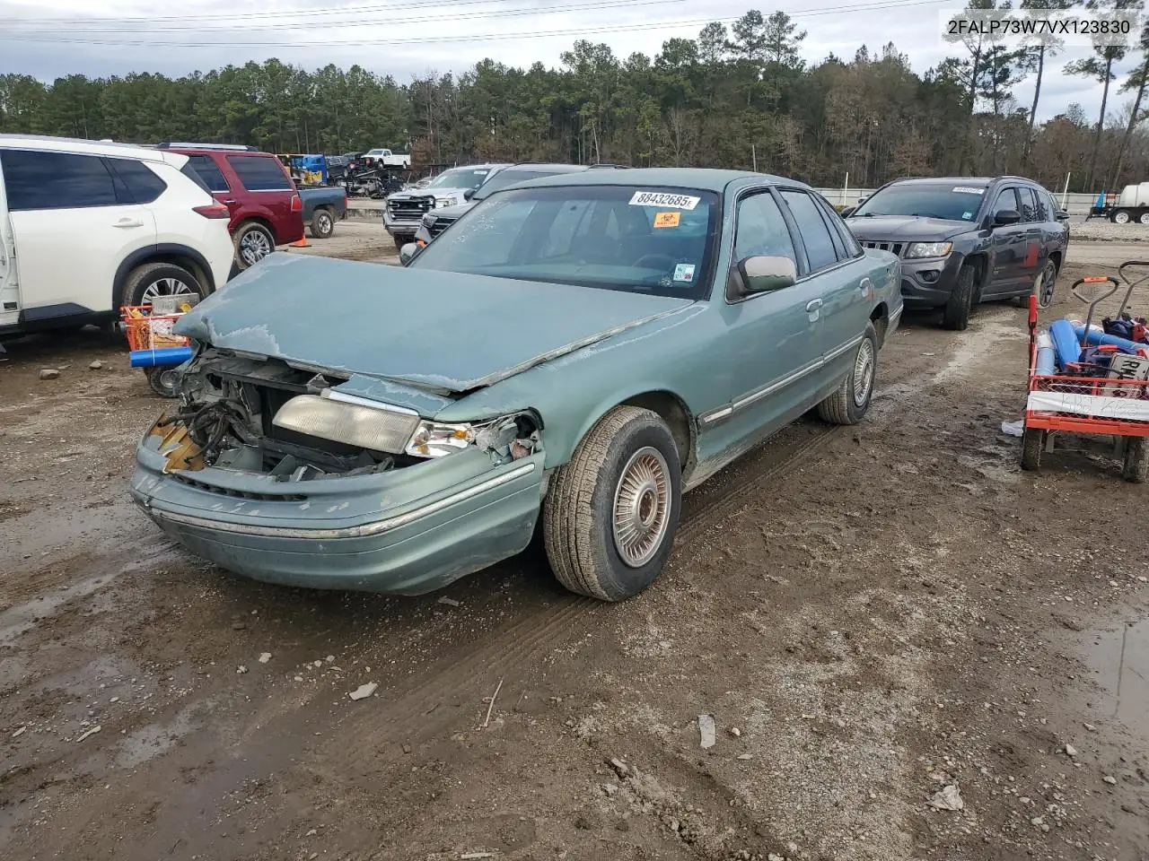 1997 Ford Crown Victoria VIN: 2FALP73W7VX123830 Lot: 56969685