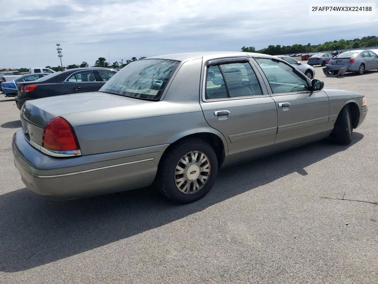 2003 Ford Crown Victoria Lx VIN: 2FAFP74WX3X224188 Lot: 62751295