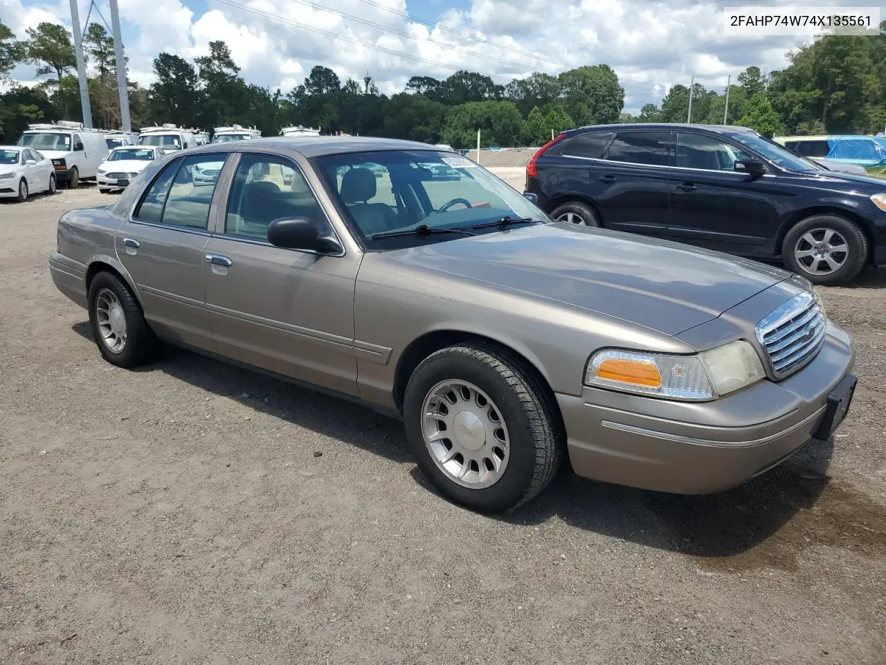 2004 Ford Crown Victoria Lx VIN: 2FAHP74W74X135561 Lot: 62306905