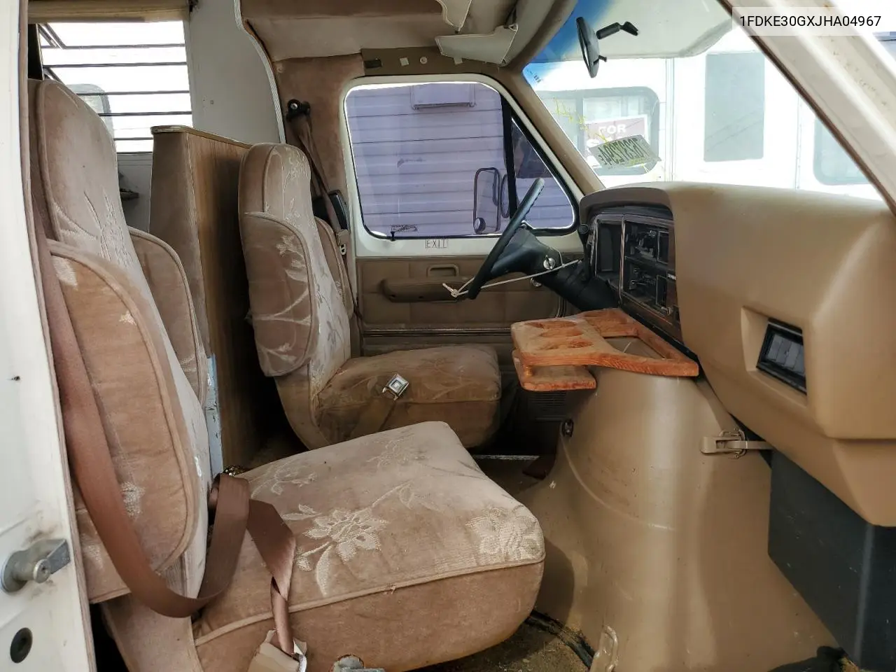 1988 Ford Econoline E350 Cutaway Van VIN: 1FDKE30GXJHA04967 Lot: 46941425