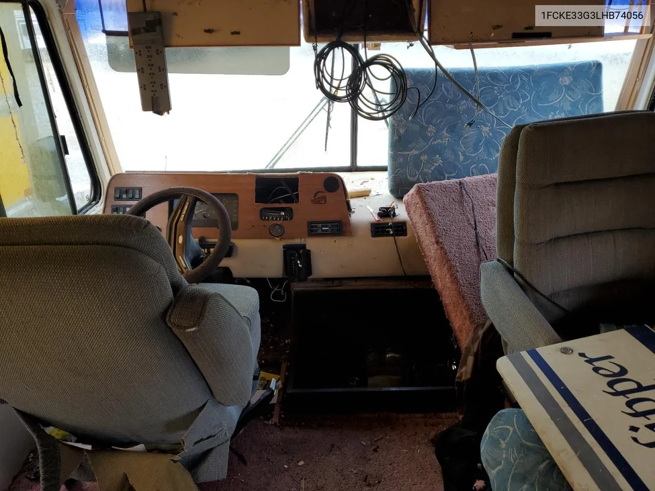 1990 Ford Econoline E350 Motor Home Chassis VIN: 1FCKE33G3LHB74056 Lot: 80562464