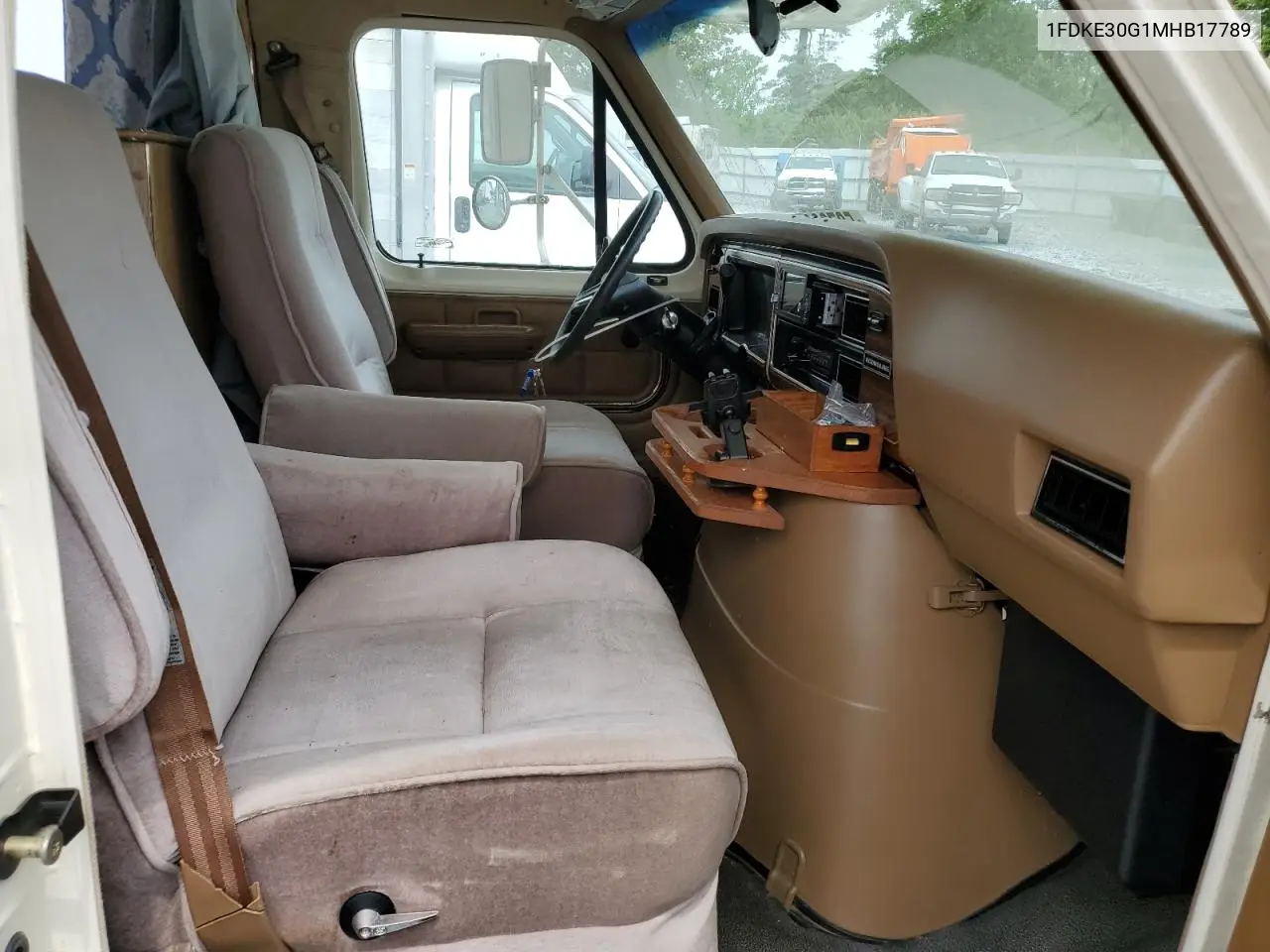1991 Ford Econoline E350 Cutaway Van VIN: 1FDKE30G1MHB17789 Lot: 53789215