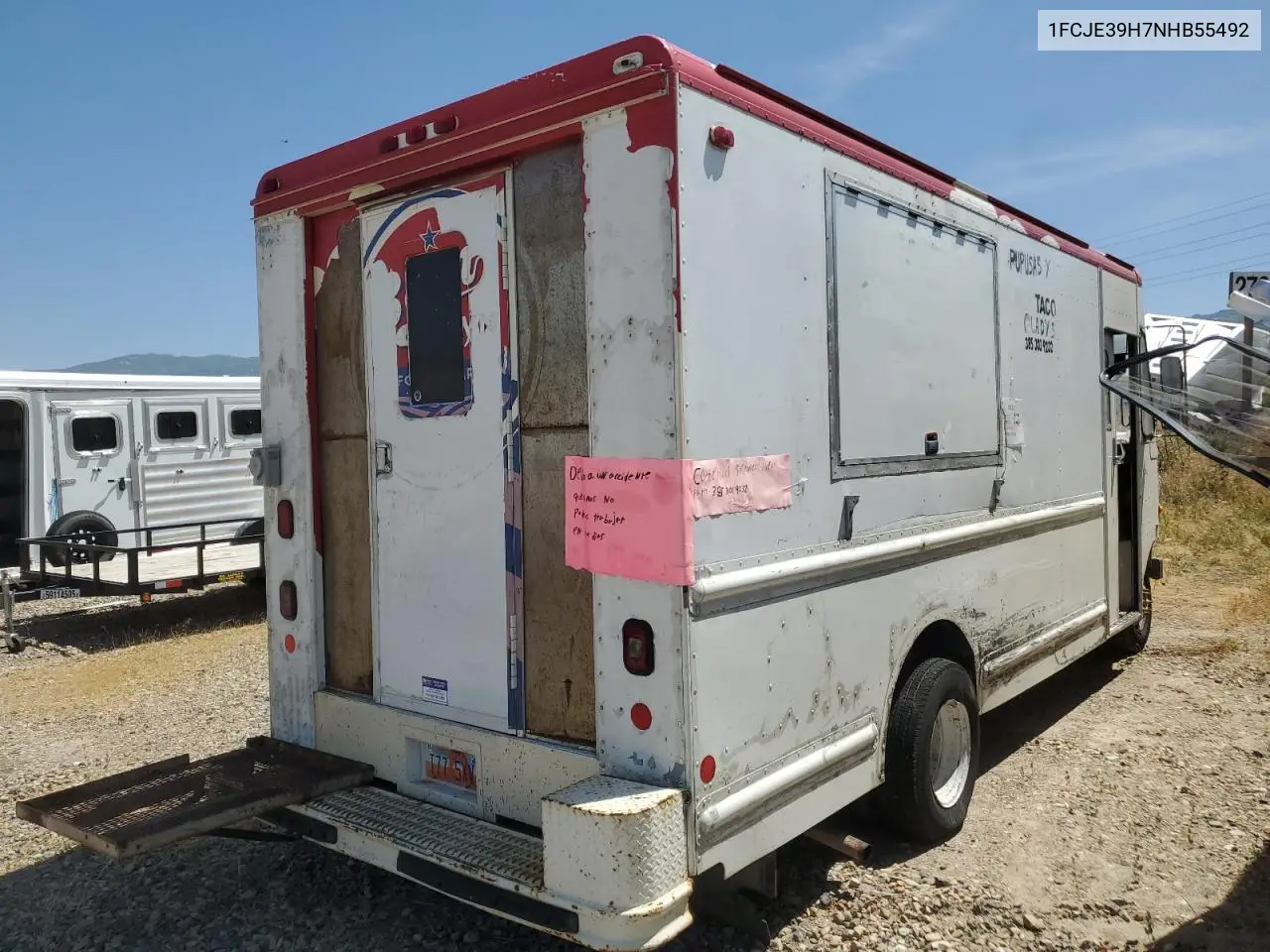 1992 Ford Econoline E350 Commercial Stripped Chassis VIN: 1FCJE39H7NHB55492 Lot: 62027265