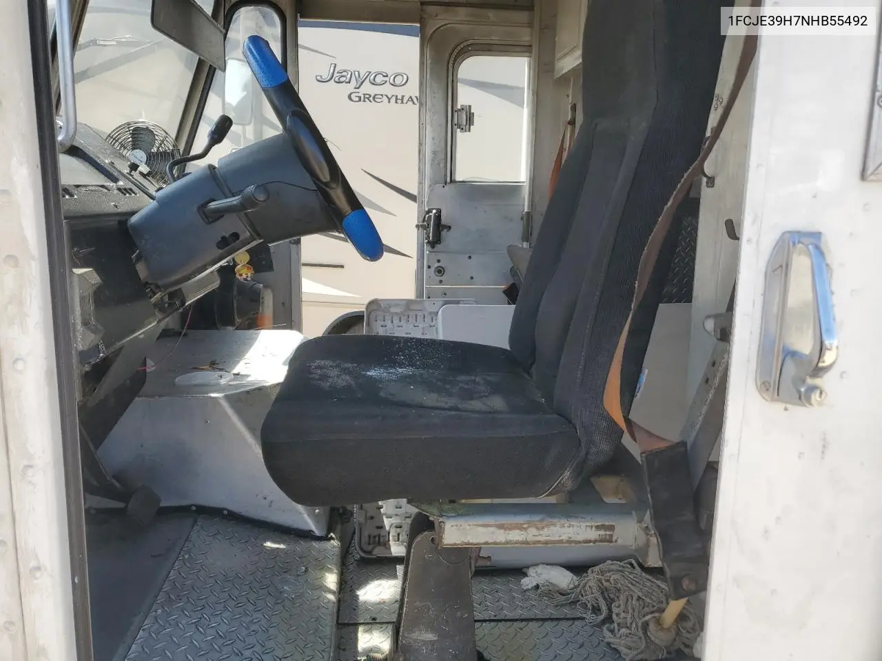 1992 Ford Econoline E350 Commercial Stripped Chassis VIN: 1FCJE39H7NHB55492 Lot: 62027265